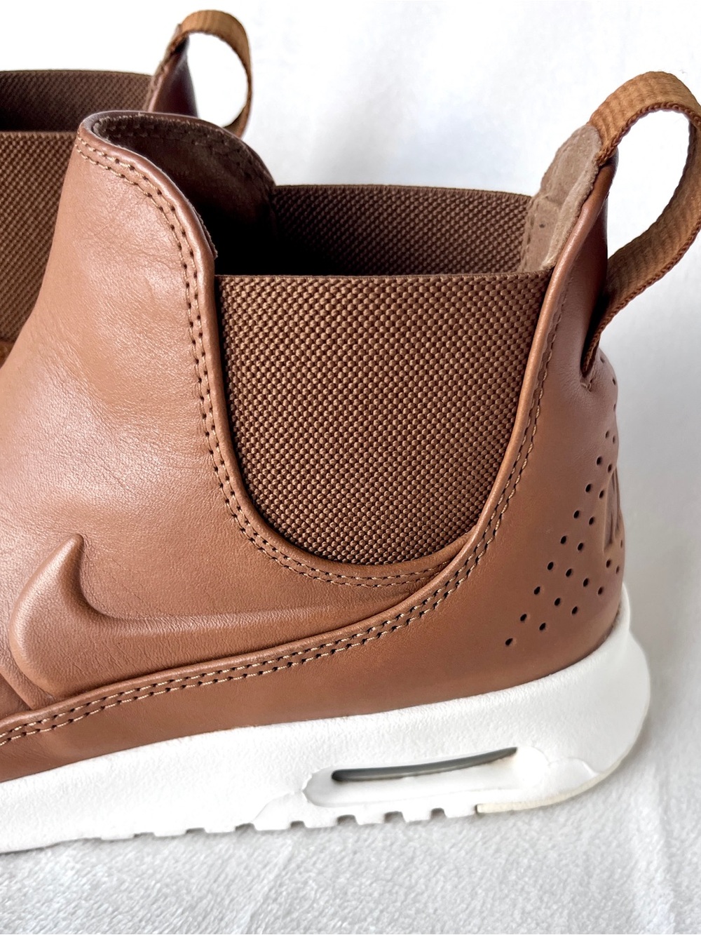 Nike Air Max Thea Mid Ale Brown Leather Chelsea Sneaker Boots Size 6.5 - Picture 3 of 11